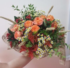 Букет с альстромерией &laquo;Персиковое наслаждение&raquo;